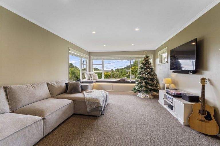 Photo of property in 38 Kaitawa Crescent, Paraparaumu, 5032