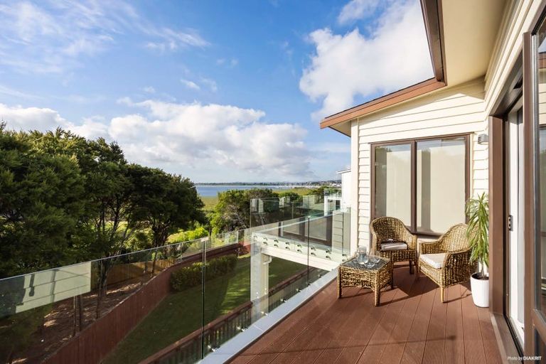 Photo of property in 44a Bannings Way, Hobsonville, Auckland, 0618