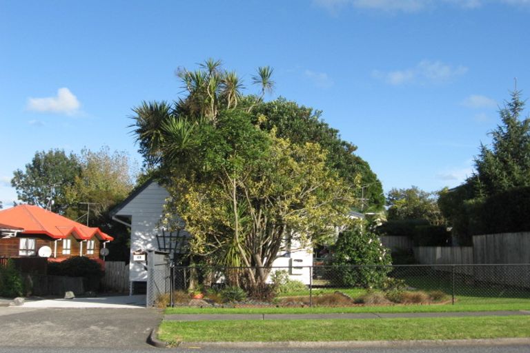 Photo of property in 2/141 Reeves Road, Pakuranga Heights, Auckland, 2010