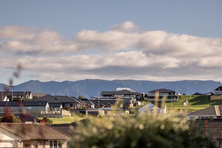 Photo of property in Waterview Estate, 89/4 Greystone Place, Omokoroa, 3114