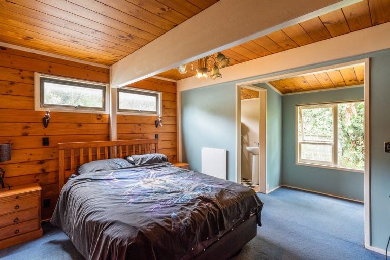 Photo of property in 1 Kew Grove, Raumati Beach, Paraparaumu, 5032