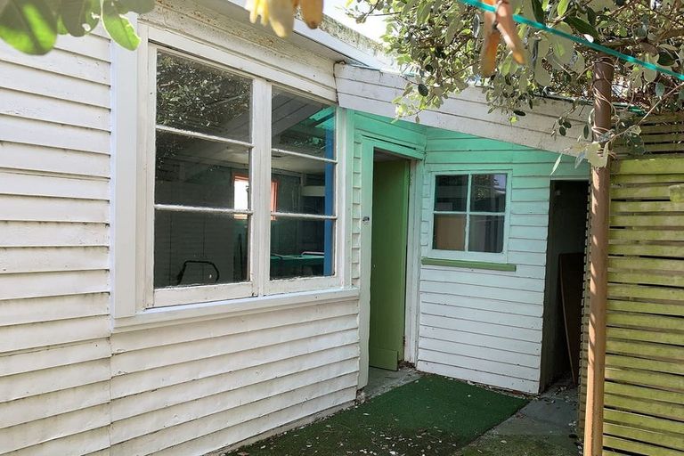 Photo of property in 39 Bolton Street, Petone, Lower Hutt, 5012