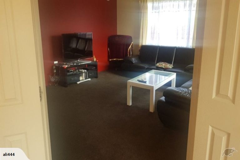 Photo of property in 5 Baltic Place, Northwood, Christchurch, 8051