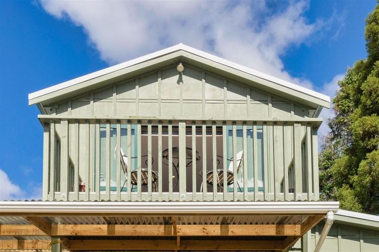 Photo of property in 396 Mangaone South Road, Reikorangi, Waikanae, 5391