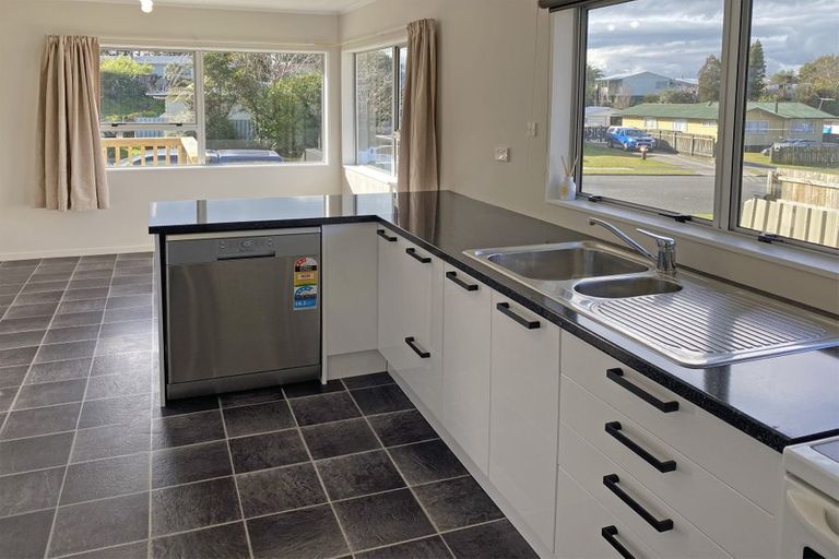 Photo of property in 12 Sunline Place, Ngongotaha, Rotorua, 3010