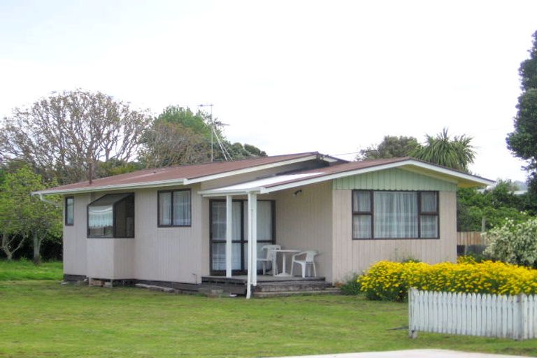 Photo of property in 9 Roretana Drive, Athenree, Katikati, 3177
