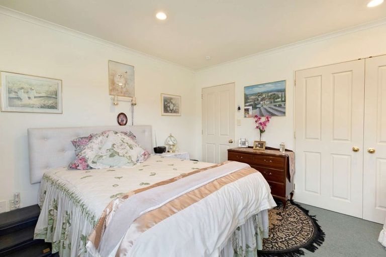 Photo of property in 61 Winchester Street, Levin, 5510