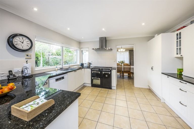 Photo of property in 264 Hill Road, The Gardens, Auckland, 2105