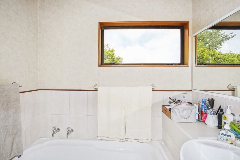 Photo of property in 221 Cossey Road, Drury, 2577