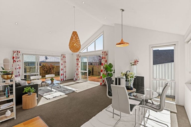 Photo of property in 139 Edgeware Road, St Albans, Christchurch, 8014