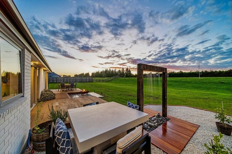 Photo of property in 29 Silver Peaks Drive, West Melton, 7618