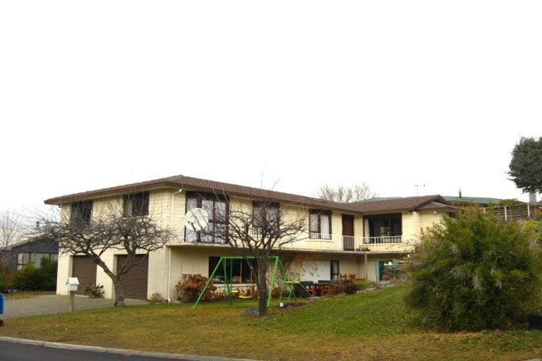 Photo of property in 8 Reid Crescent, Arrowtown, 9302