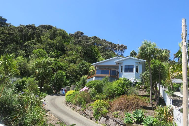 Photo of property in 13 Bush Point Road, Cable Bay, 0420