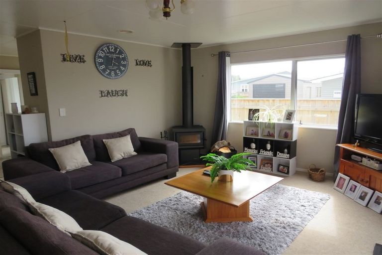 Photo of property in 18a Shortt Street, Foxton Beach, Foxton, 4815