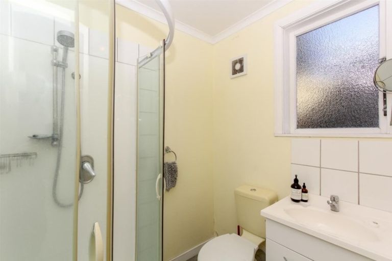 Photo of property in 8 Parsons Street, Vogeltown, New Plymouth, 4310