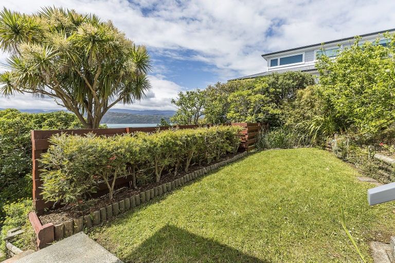 Photo of property in 66 Seatoun Heights Road, Seatoun, Wellington, 6022
