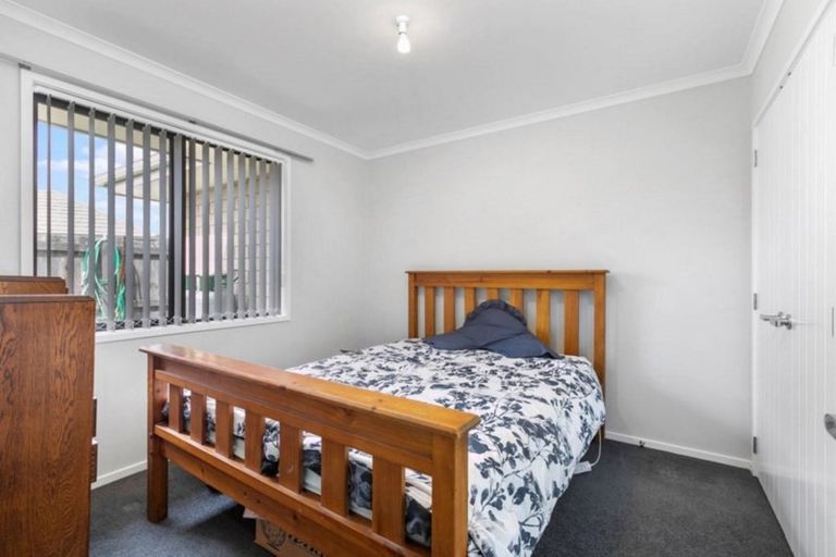 Photo of property in 23 Rainey Crescent, Papamoa Beach, Papamoa, 3118