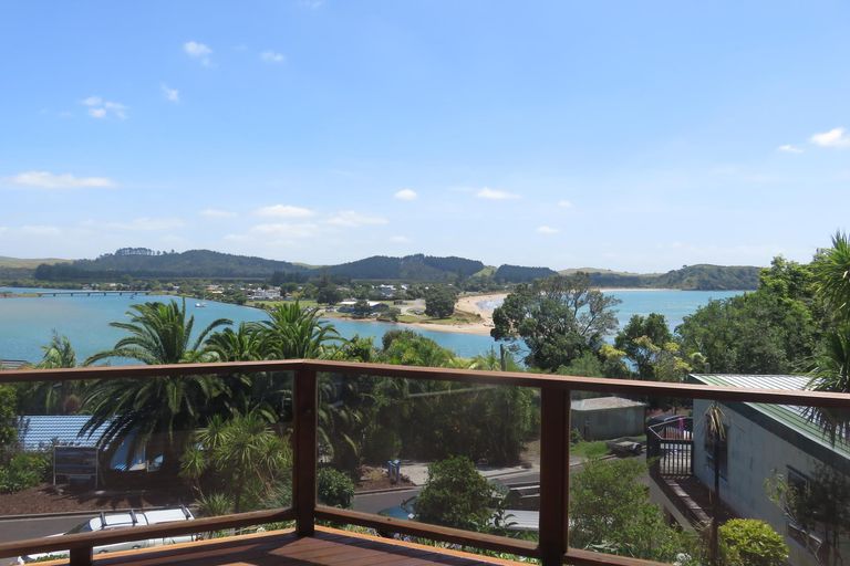 Photo of property in 13 Bush Point Road, Cable Bay, 0420