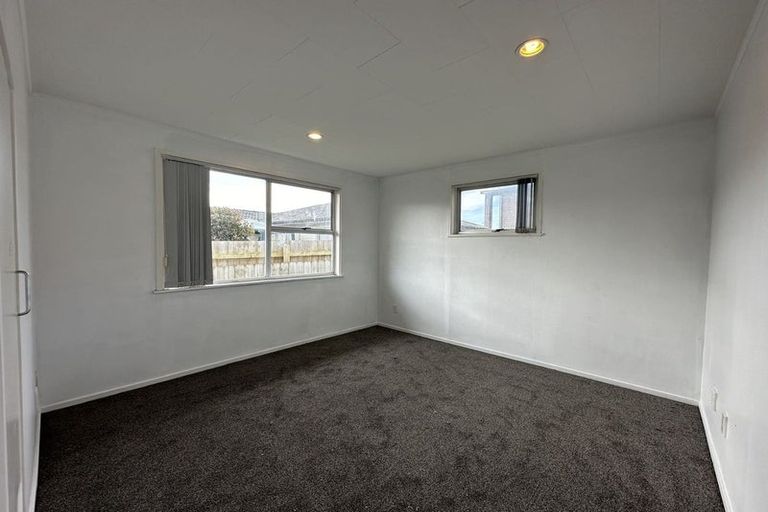 Photo of property in 10b Glynnbrooke Street, Te Atatu South, Auckland, 0610