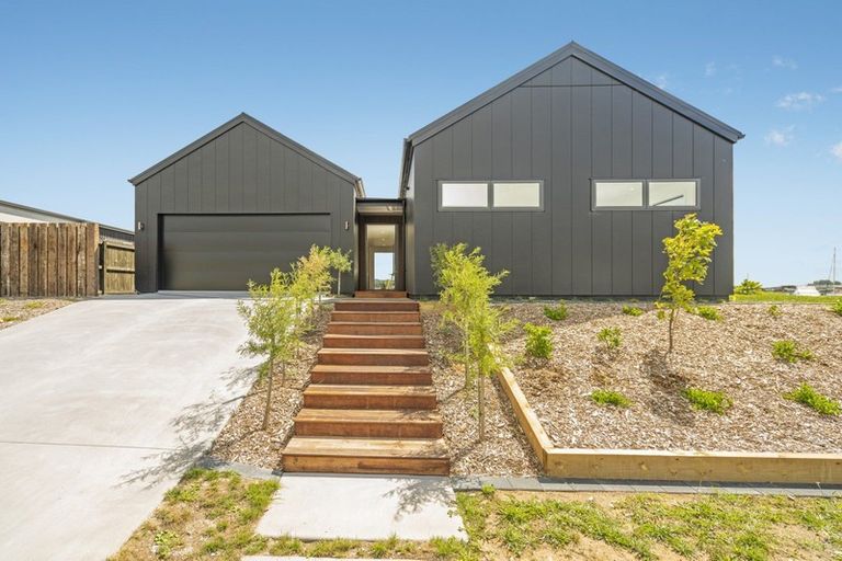 Photo of property in 9 Awatea Drive, Whitianga, 3510