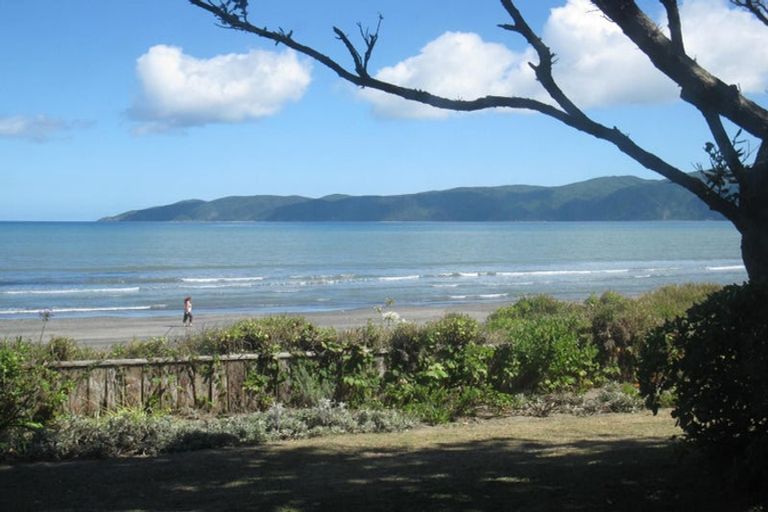 Photo of property in 67 Wharemauku Road, Raumati Beach, Paraparaumu, 5032