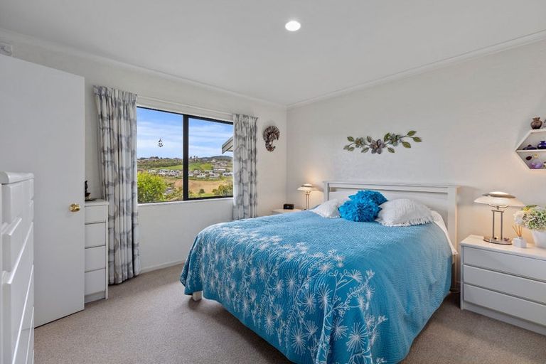 Photo of property in 26 Highcroft Place, Welcome Bay, Tauranga, 3112