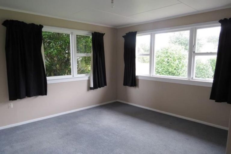 Photo of property in 112 Clawton Street, Westown, New Plymouth, 4310