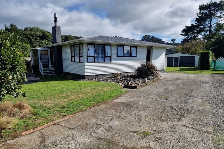 Photo of property in 30 Bridge Street, Eketahuna, 4900