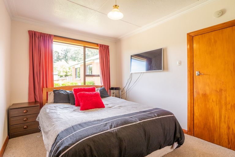 Photo of property in 325 Main South Road, Green Island, Dunedin, 9018