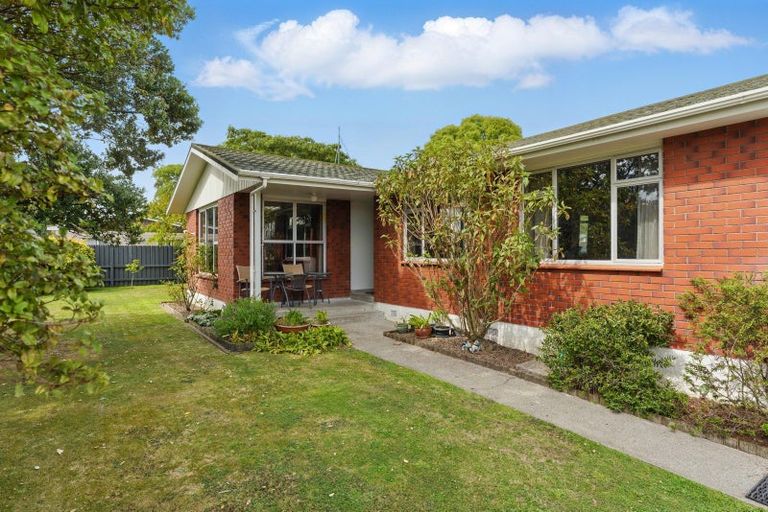 Photo of property in 11 Beaumont Place, Westbrook, Palmerston North, 4412