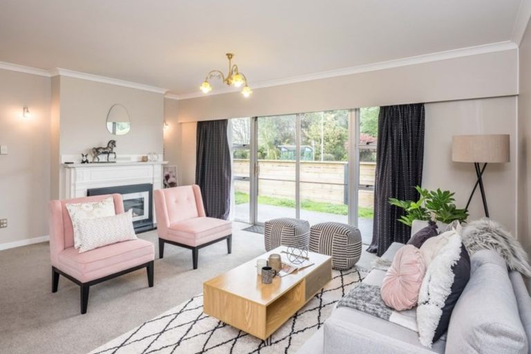 Photo of property in 60 Sylvan Avenue, Waikanae, 5036