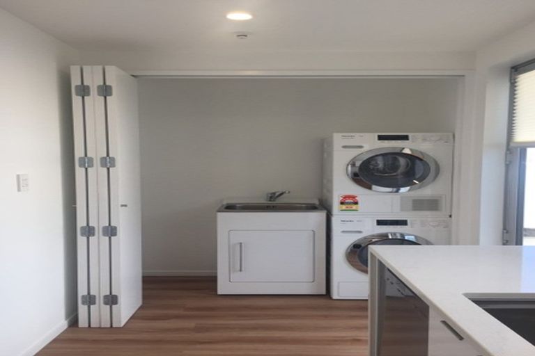 Photo of property in 4/33 Darvel Street, Riccarton, Christchurch, 8011