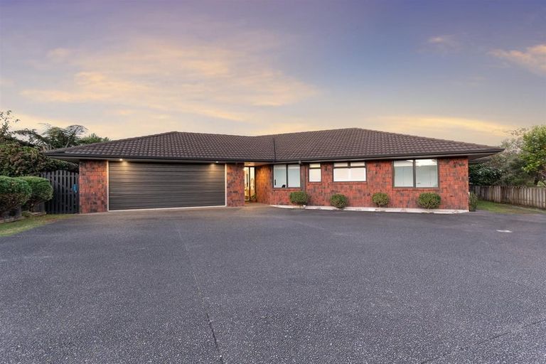 Photo of property in 43 Norm Freeman Drive, Te Puke, 3119