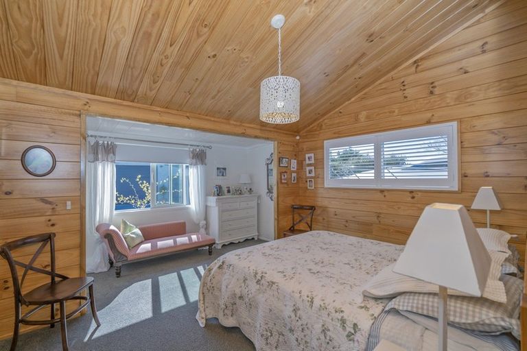 Photo of property in 9 Charles Green Drive, Cooks Beach, Whitianga, 3591