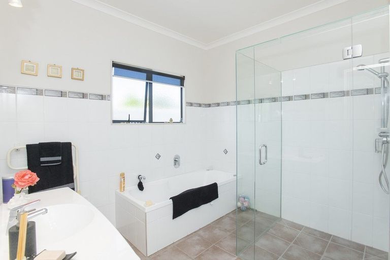 Photo of property in 98 Potae Avenue, Lytton West, Gisborne, 4010