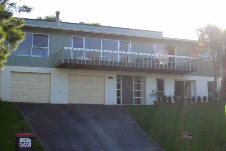 Photo of property in 26 Coromandel Crescent, Mairangi Bay, Auckland, 0630