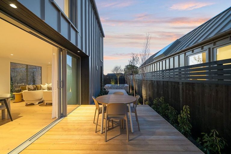 Photo of property in 183a Weston Road, St Albans, Christchurch, 8052