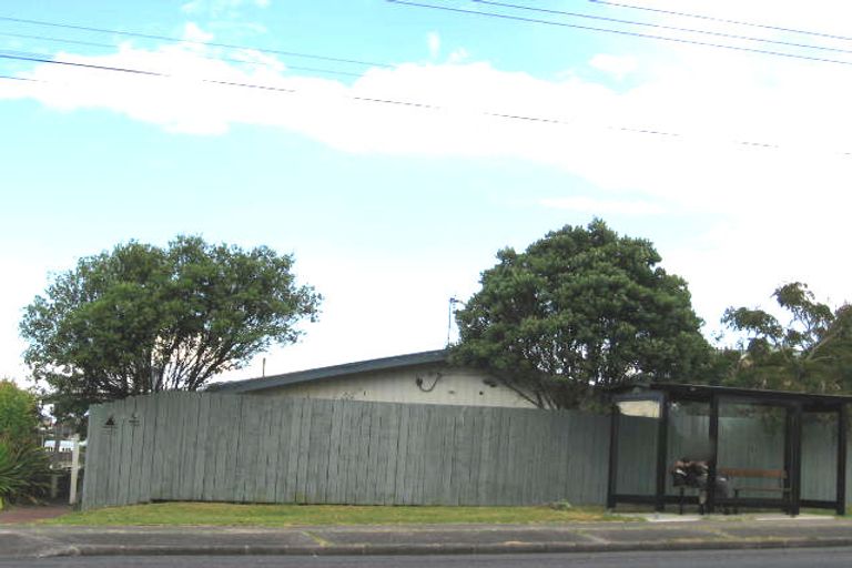 Photo of property in 1/51 Deep Creek Road, Waiake, Auckland, 0630