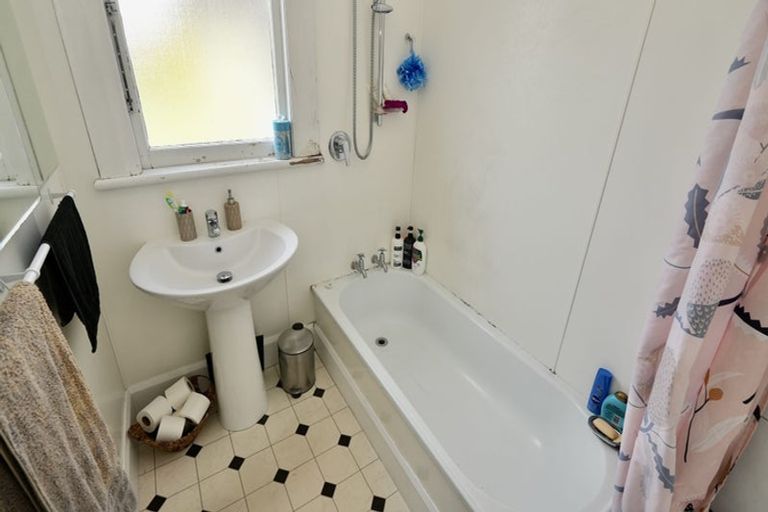 Photo of property in 112 Albert Street, Terrace End, Palmerston North, 4410