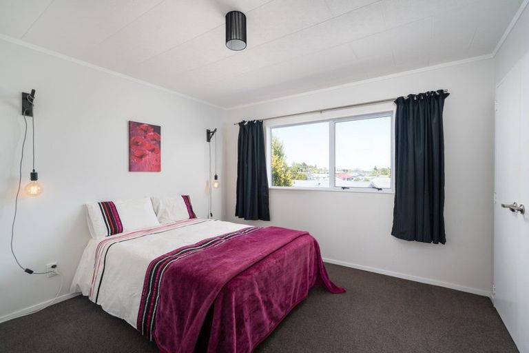 Photo of property in 108 Tamatea Road, Taupo, 3330