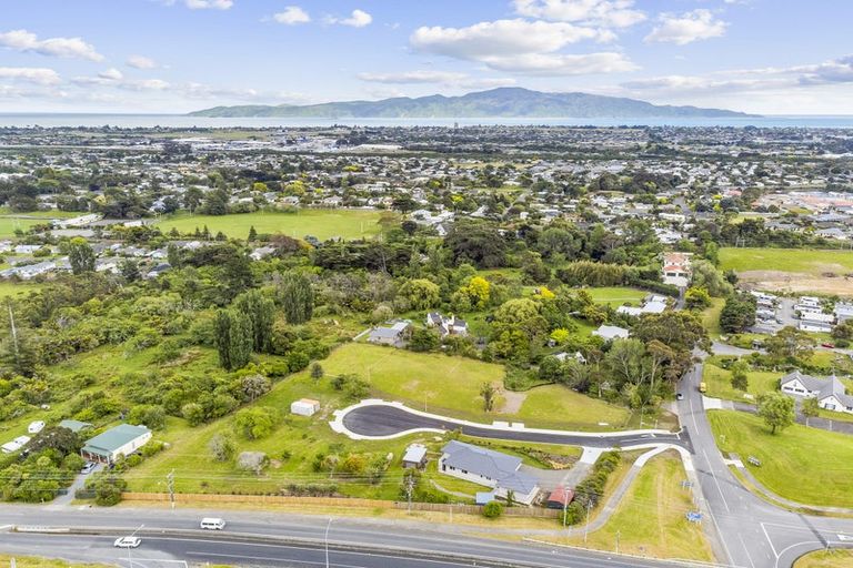 Photo of property in 5 Te Naihi Place, Paraparaumu, 5032
