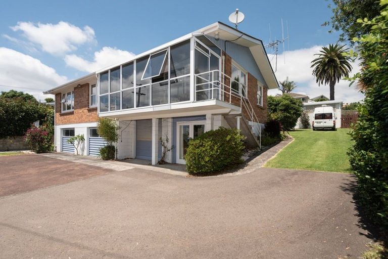 Photo of property in 234 Welcome Bay Road, Welcome Bay, Tauranga, 3112