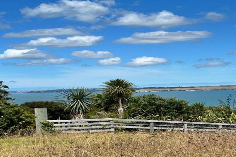 Photo of property in 24 Te Wairoa Lane, Tinopai, 0593