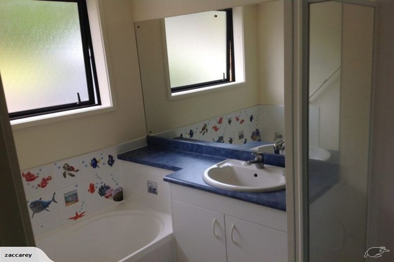 Photo of property in 10 Governor Grey Road, Snells Beach, 0920