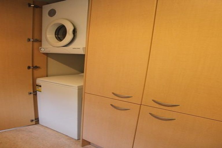 Photo of property in 11 Douglas Street, Mount Cook, Wellington, 6021