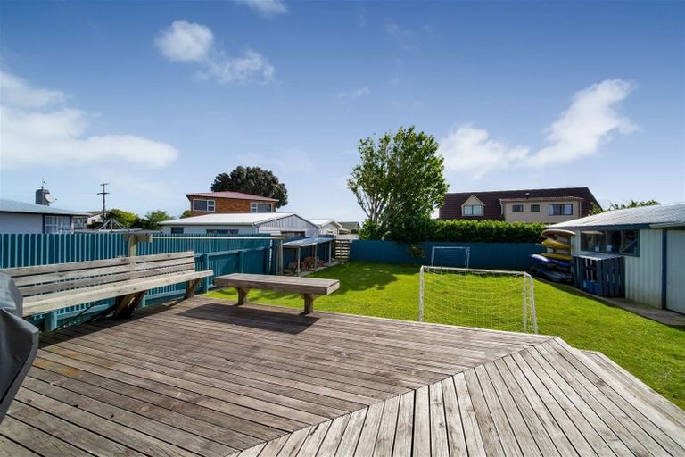 Photo of property in 3 Murray Avenue, Hawera, 4610