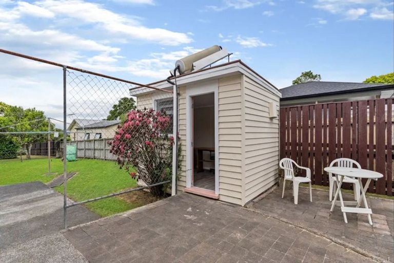 Photo of property in 16 Hooks Road, Manurewa, Auckland, 2102