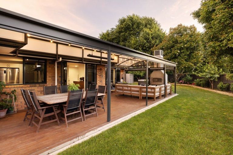 Photo of property in 32 Winchester Place, Rototuna North, Hamilton, 3210