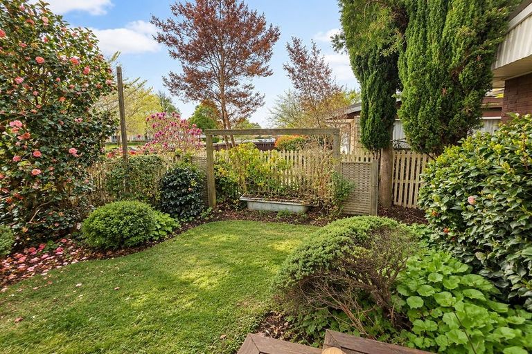 Photo of property in 23 Parkstone Avenue, Ilam, Christchurch, 8041