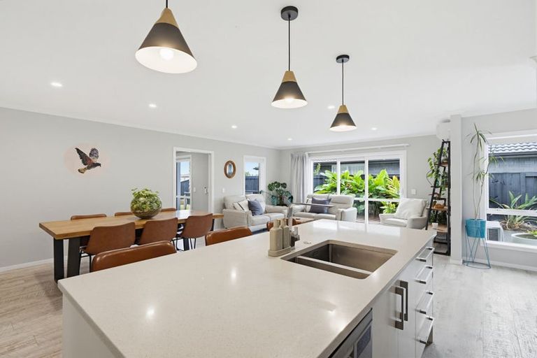 Photo of property in 48 Cupples Street, Papamoa Beach, Papamoa, 3118